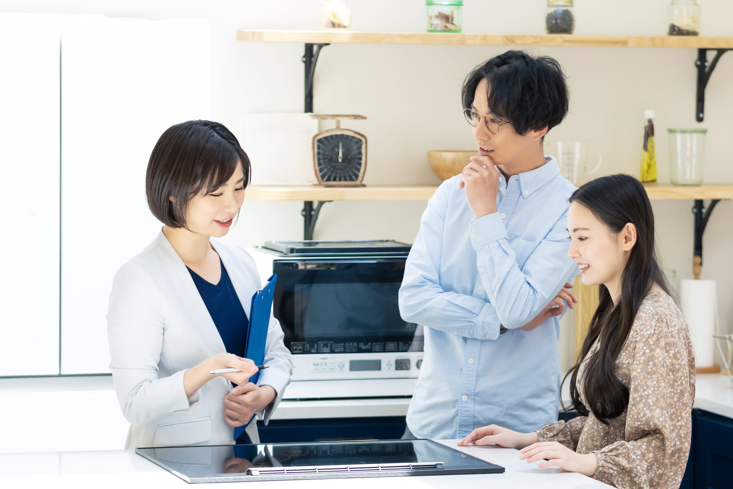 家電量販店販売スタッフ